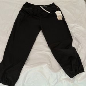 Vuori joggers NEW sz L